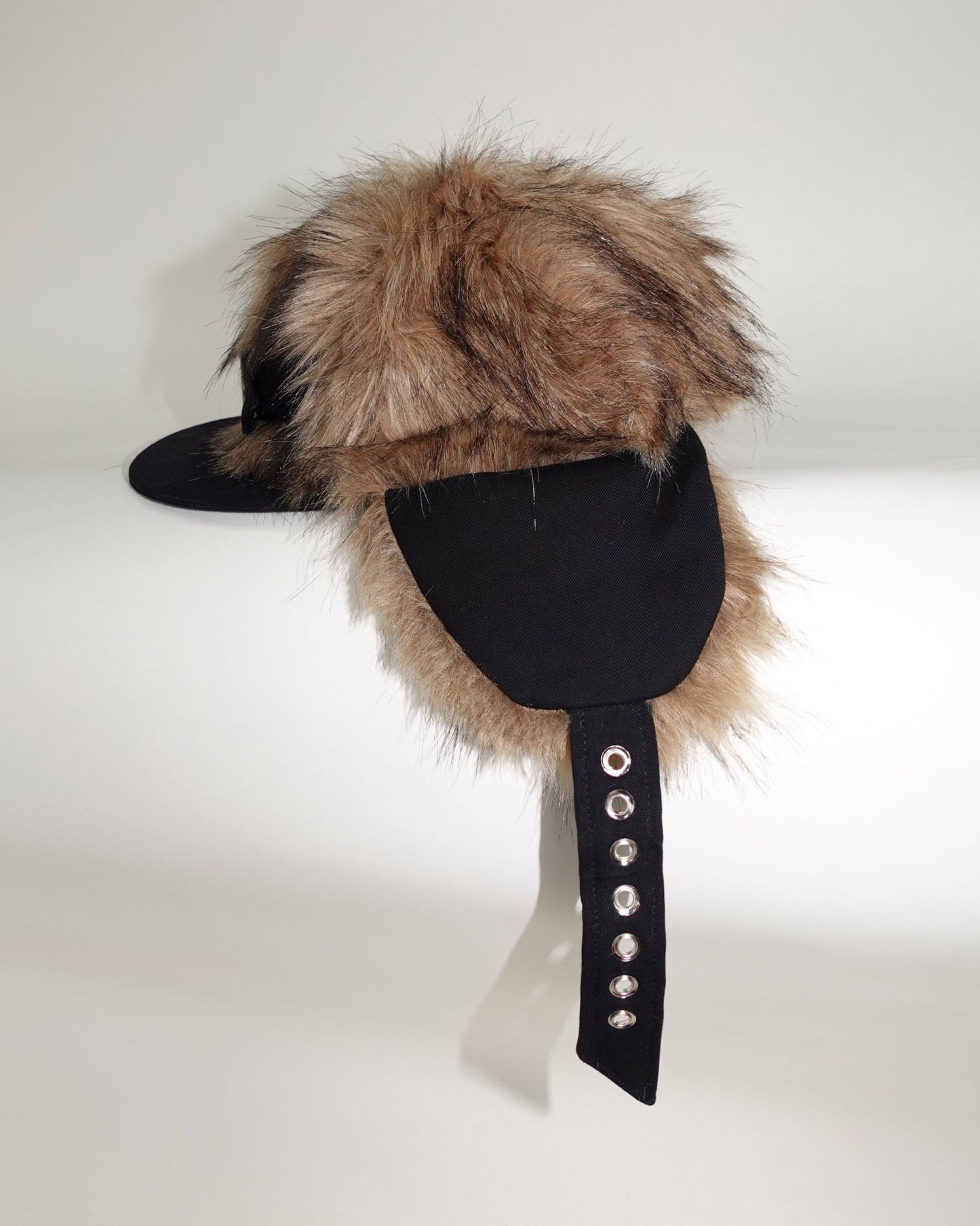Faux Fur Snapback, Brown - Sourtai - Snapback