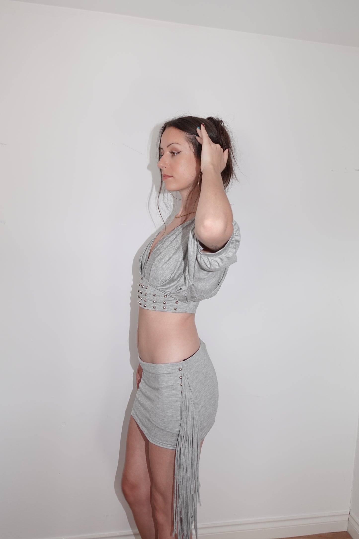 Pre Order: studded plunge cropped top, grey