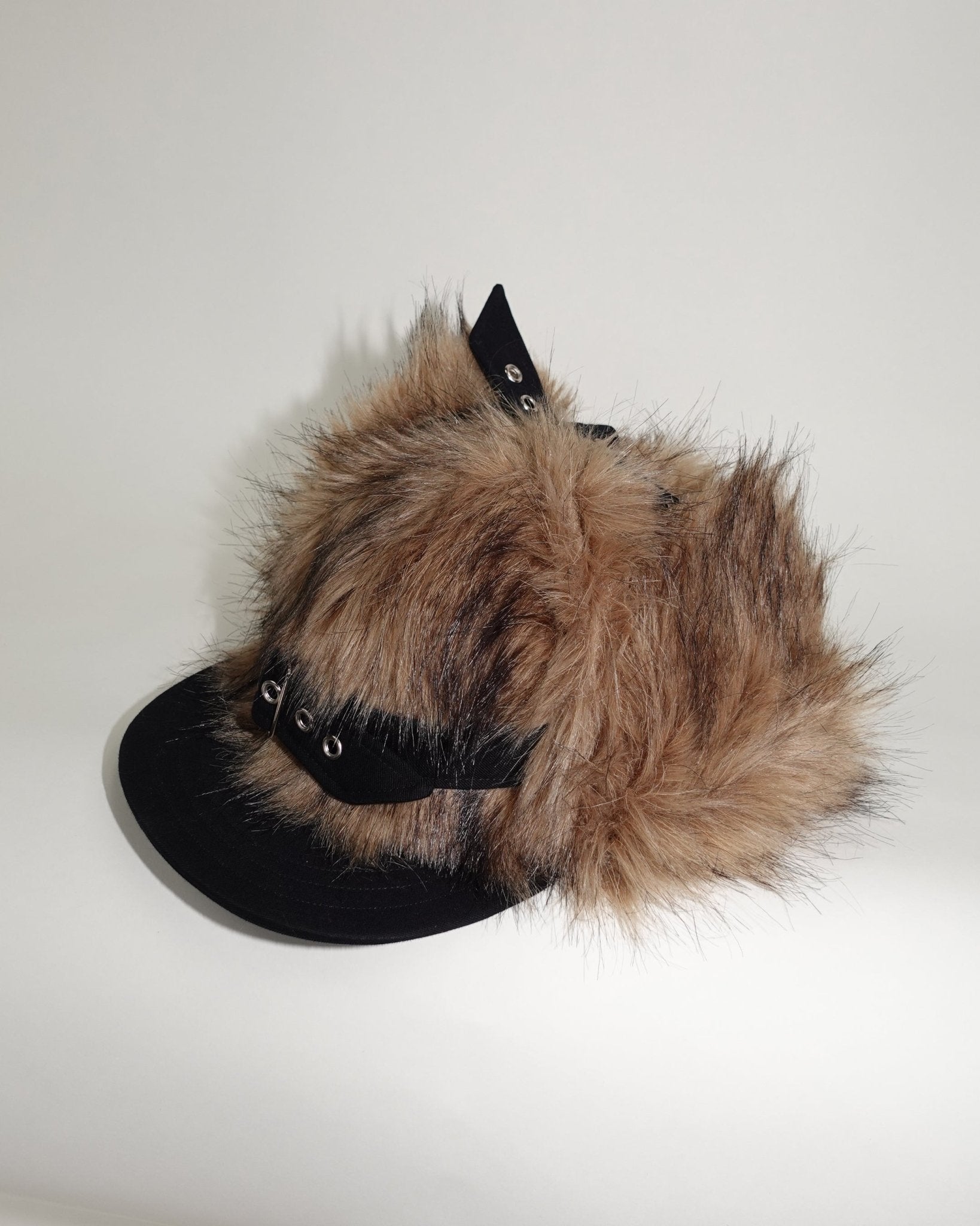 Faux Fur Snapback, Brown - Sourtai - Snapback
