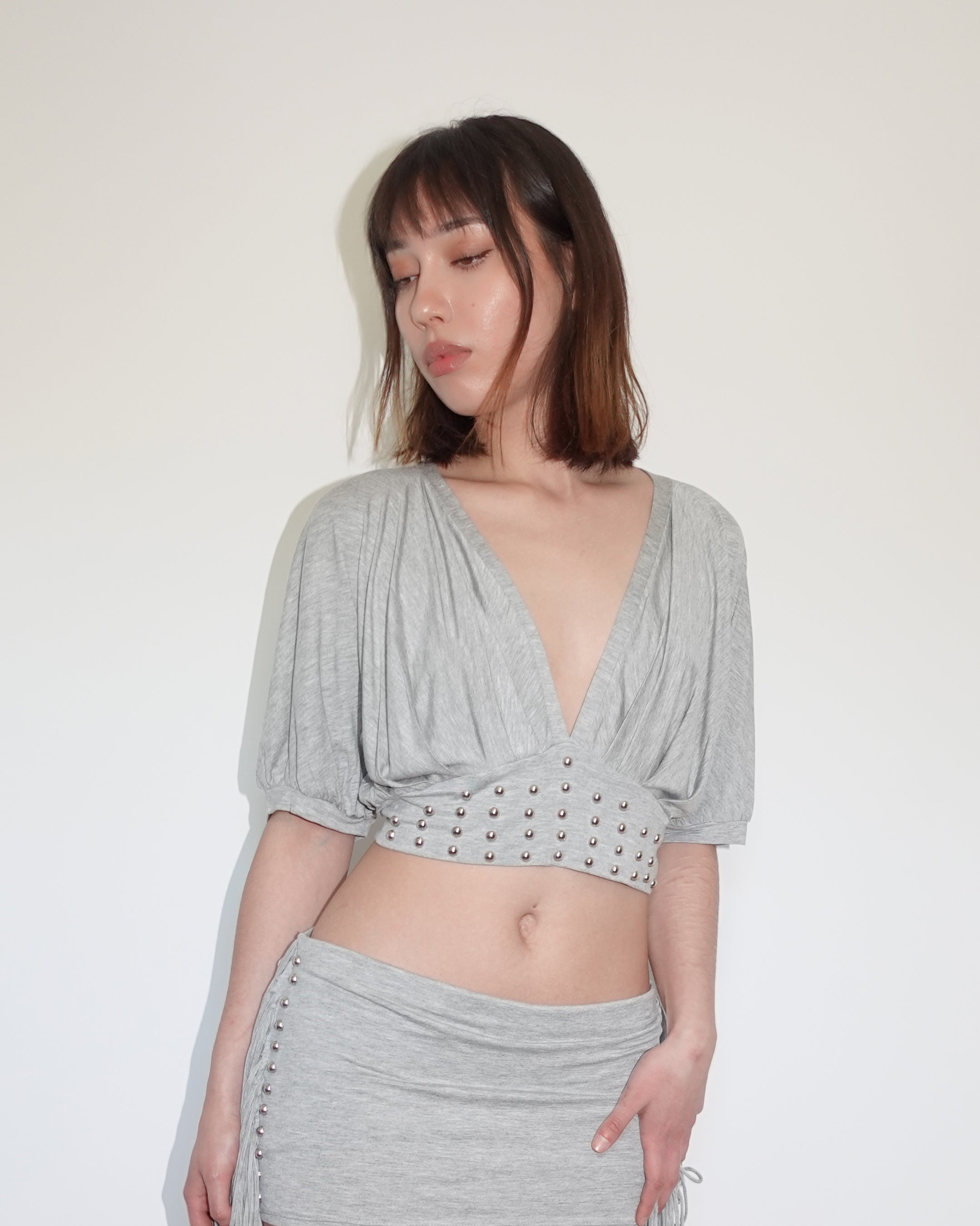 studded plunge cropped top, grey