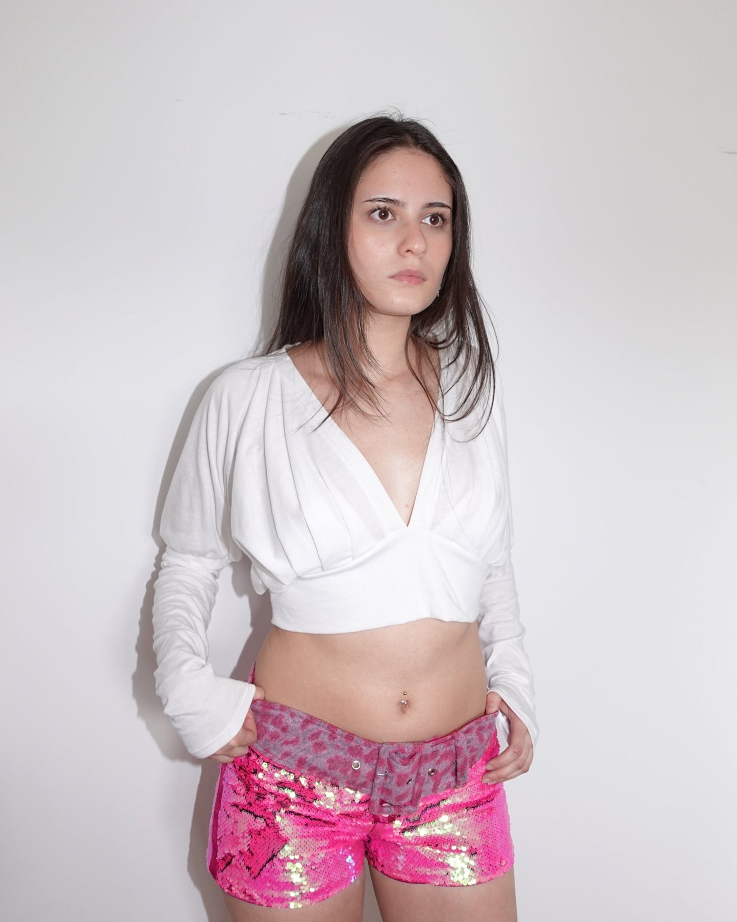 juliet sleeve plunge cropped top, ivory - Sourtai - 