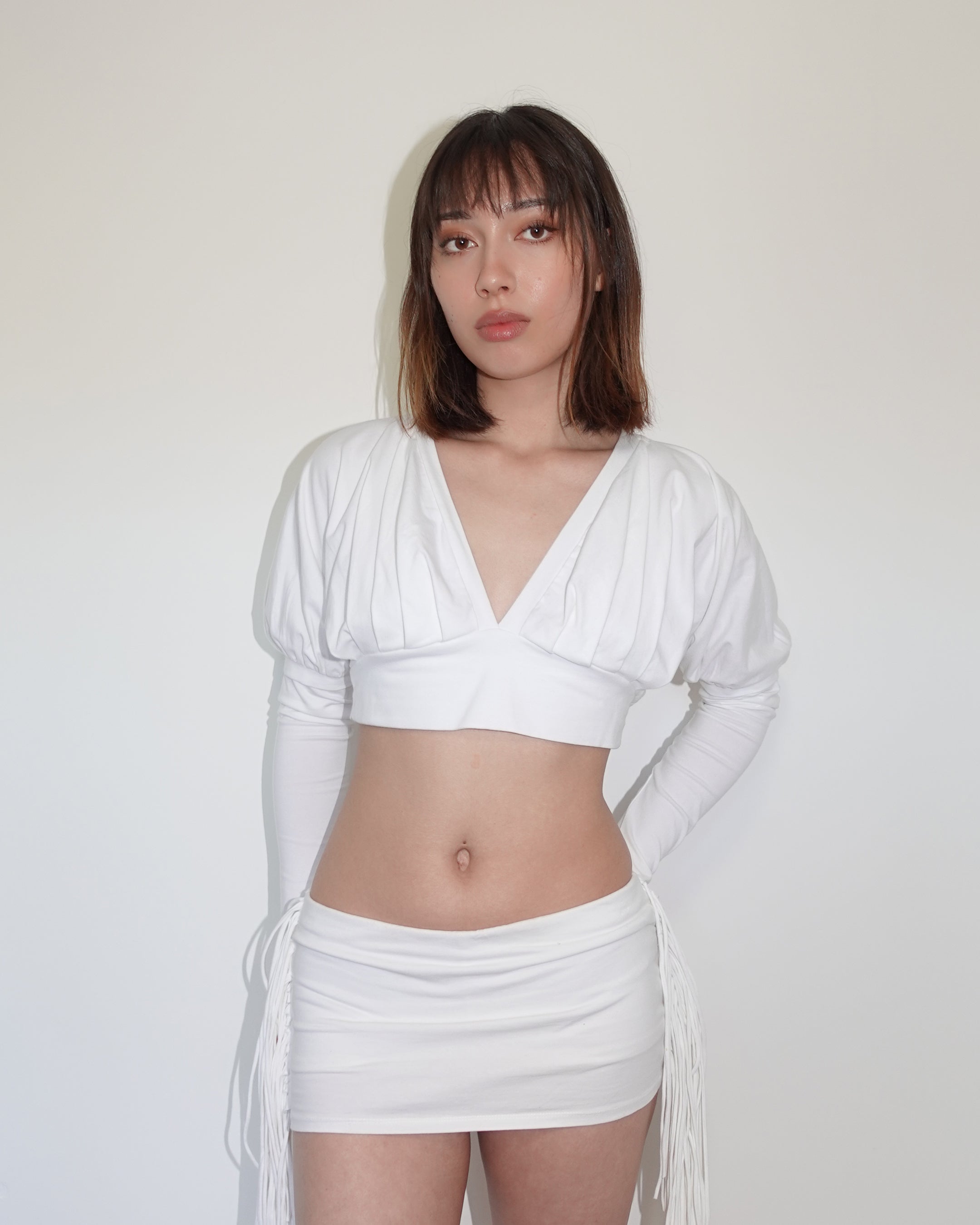 juliet sleeve plunge cropped top, white